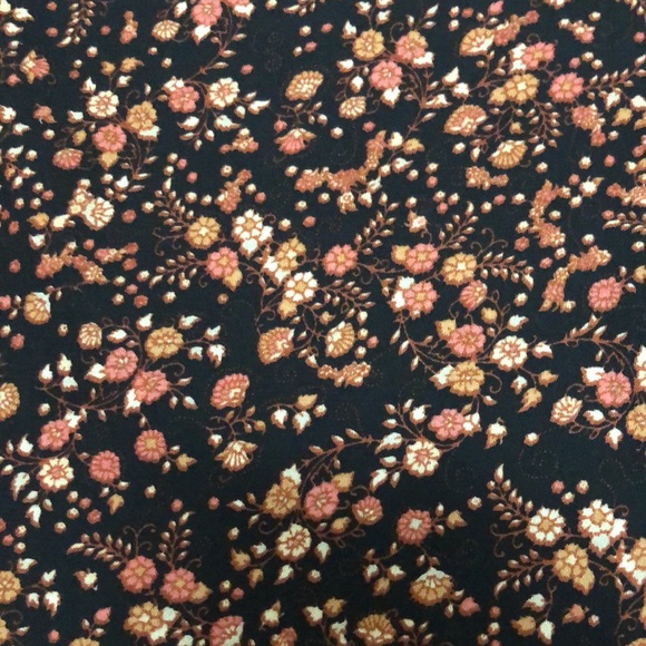 Max Studio | Floral Smocked Mock Neck Ruffled Blouse - Picture 4 of 9